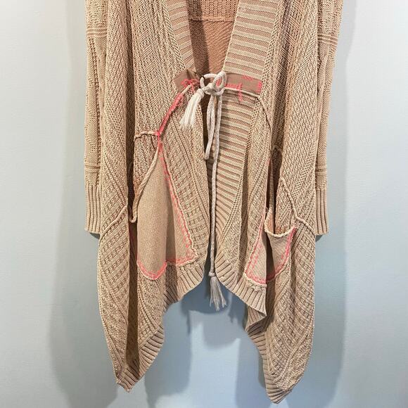 Free People Beige Pink All Washed Out Asymmetrical Chunky Boho Cardigan Size XS - Picture 3 of 11